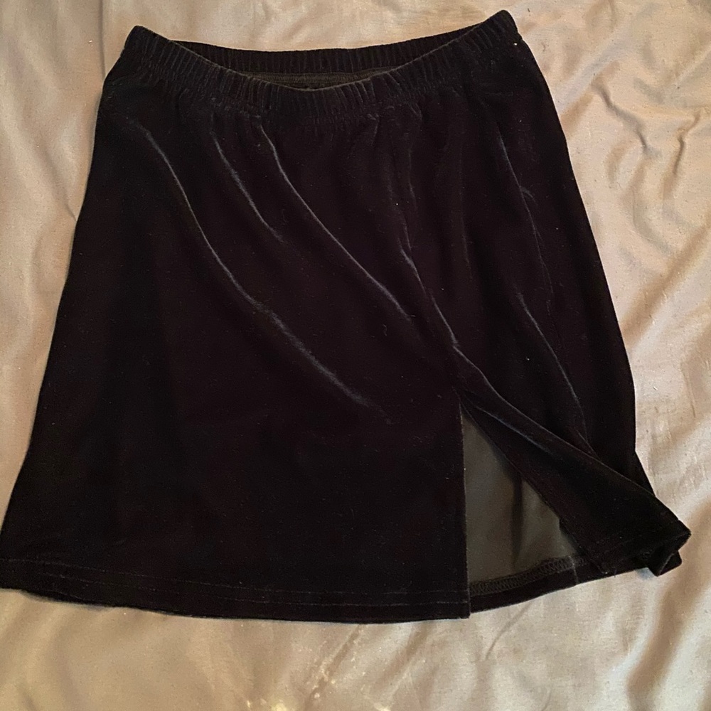 Black slit velvet skirt